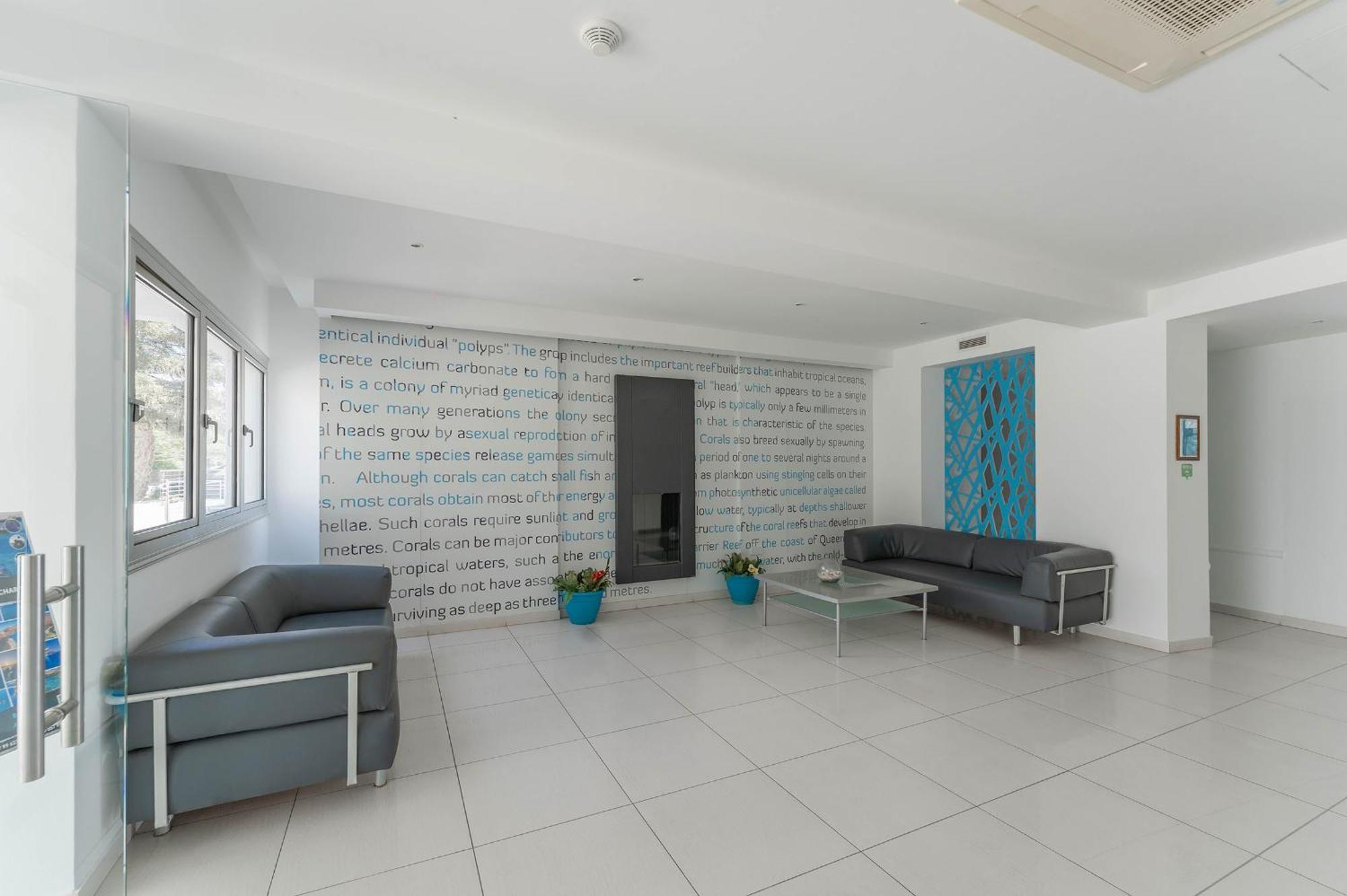 Apartment Victoria โปรทาราส ภายนอก รูปภาพ